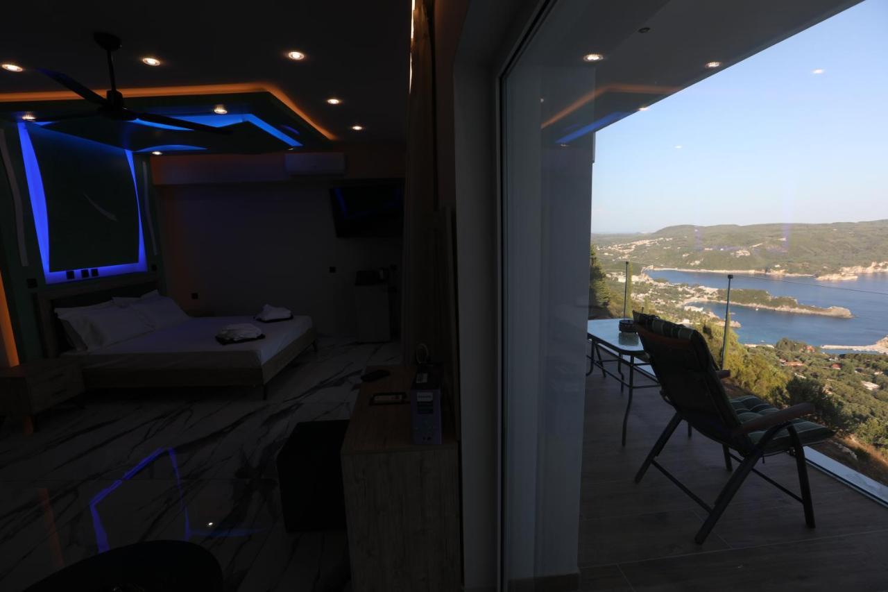 Golden Fox Studios And Suites Lakones Luaran gambar